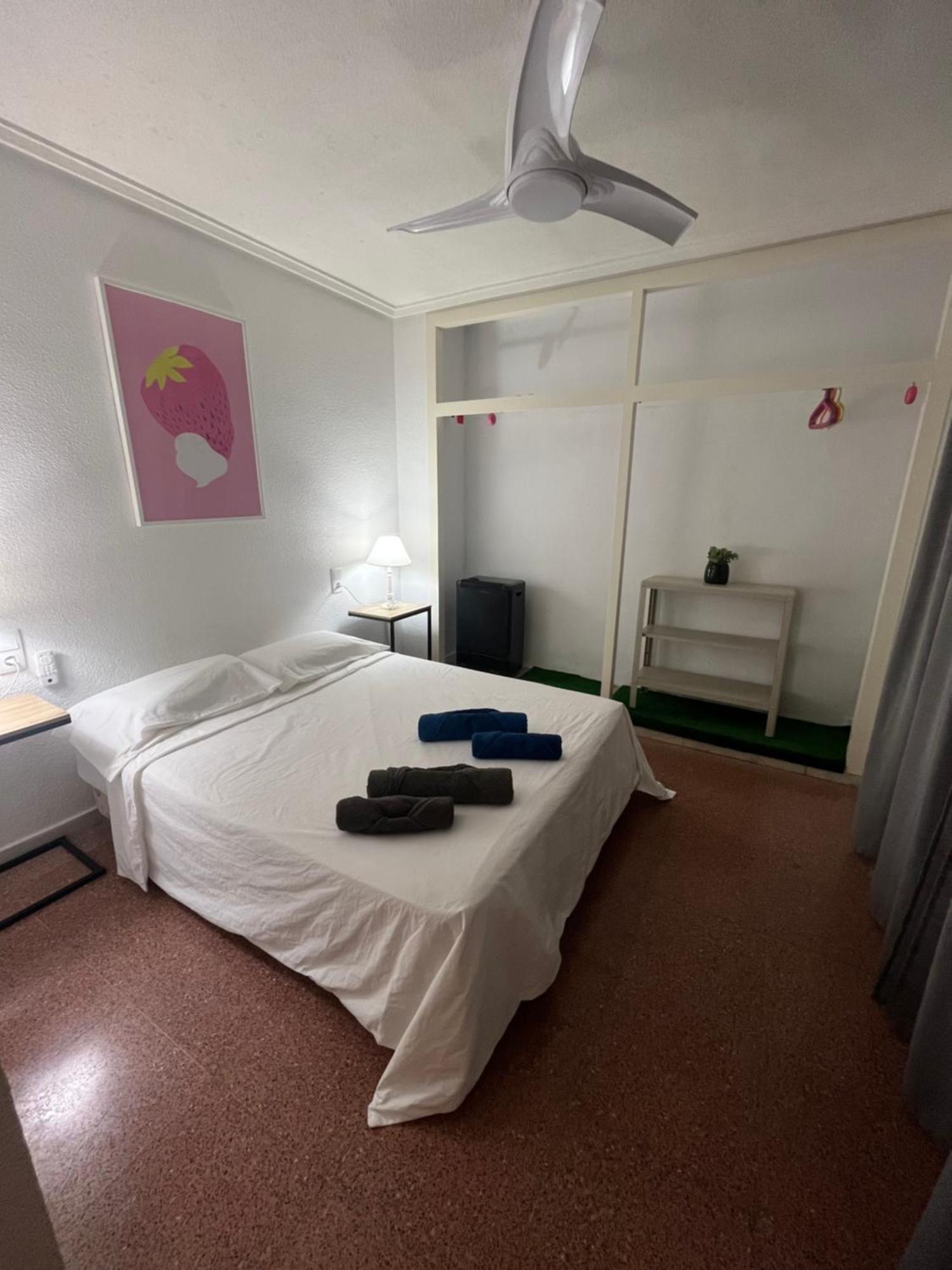 Apartamentos Costazul 또레비에하 외부 사진